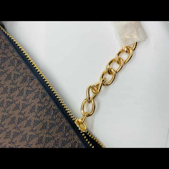 NWT MICHAEL Michael Kors Mono Belt Bag / Clutch - Picture 7 of 8